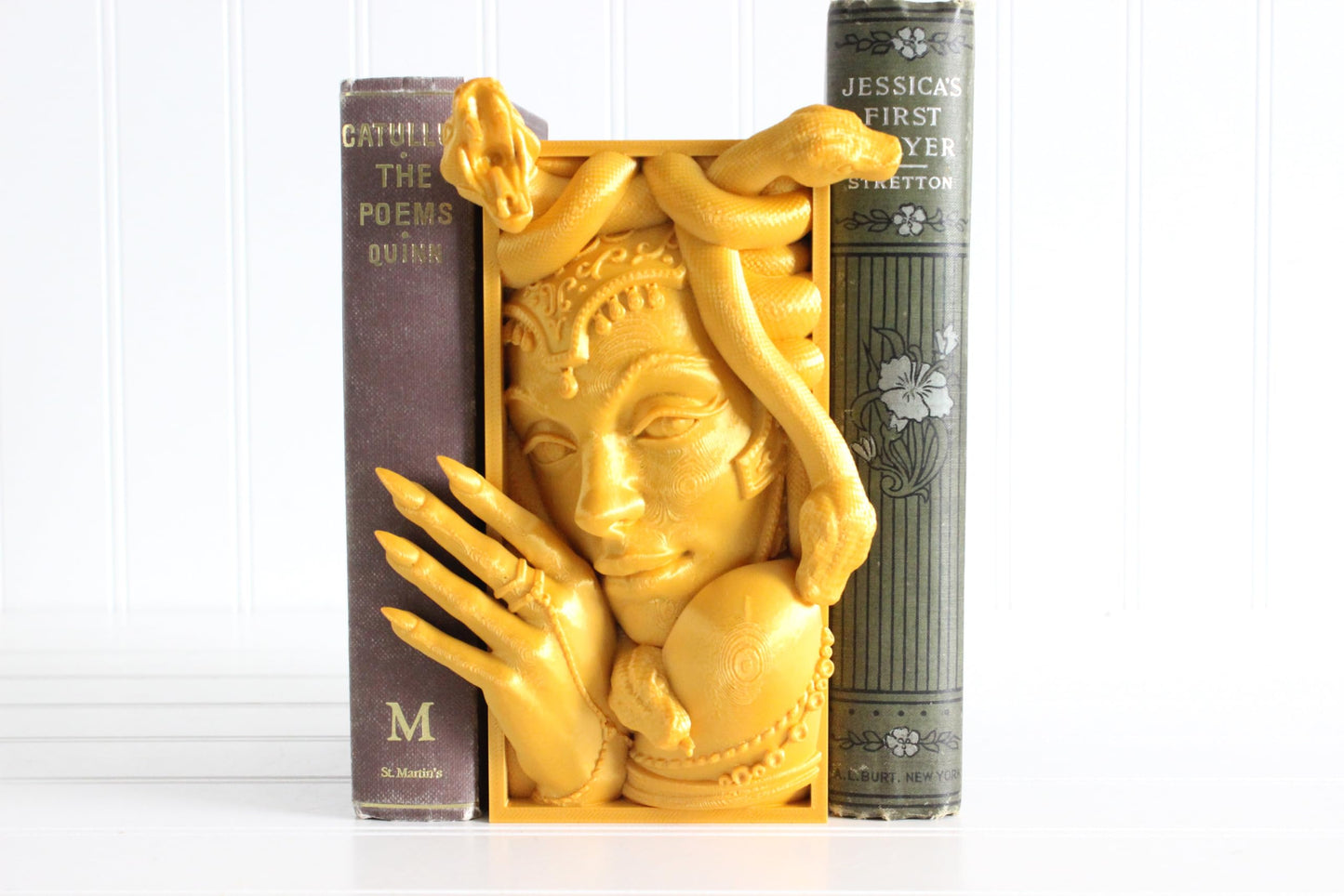 Medusa Book Nook, Fantasy Bookshelf Decor, 3D Print
