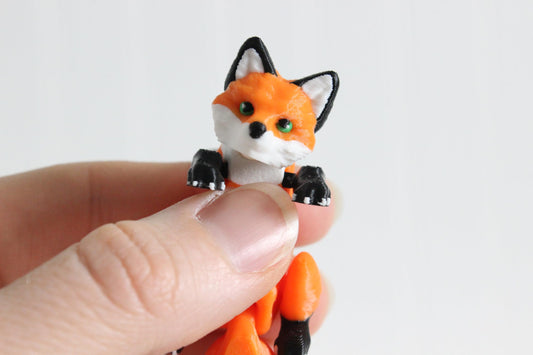 Fox Keychain - Keychain for Car Keys, Backpacks, and Purses