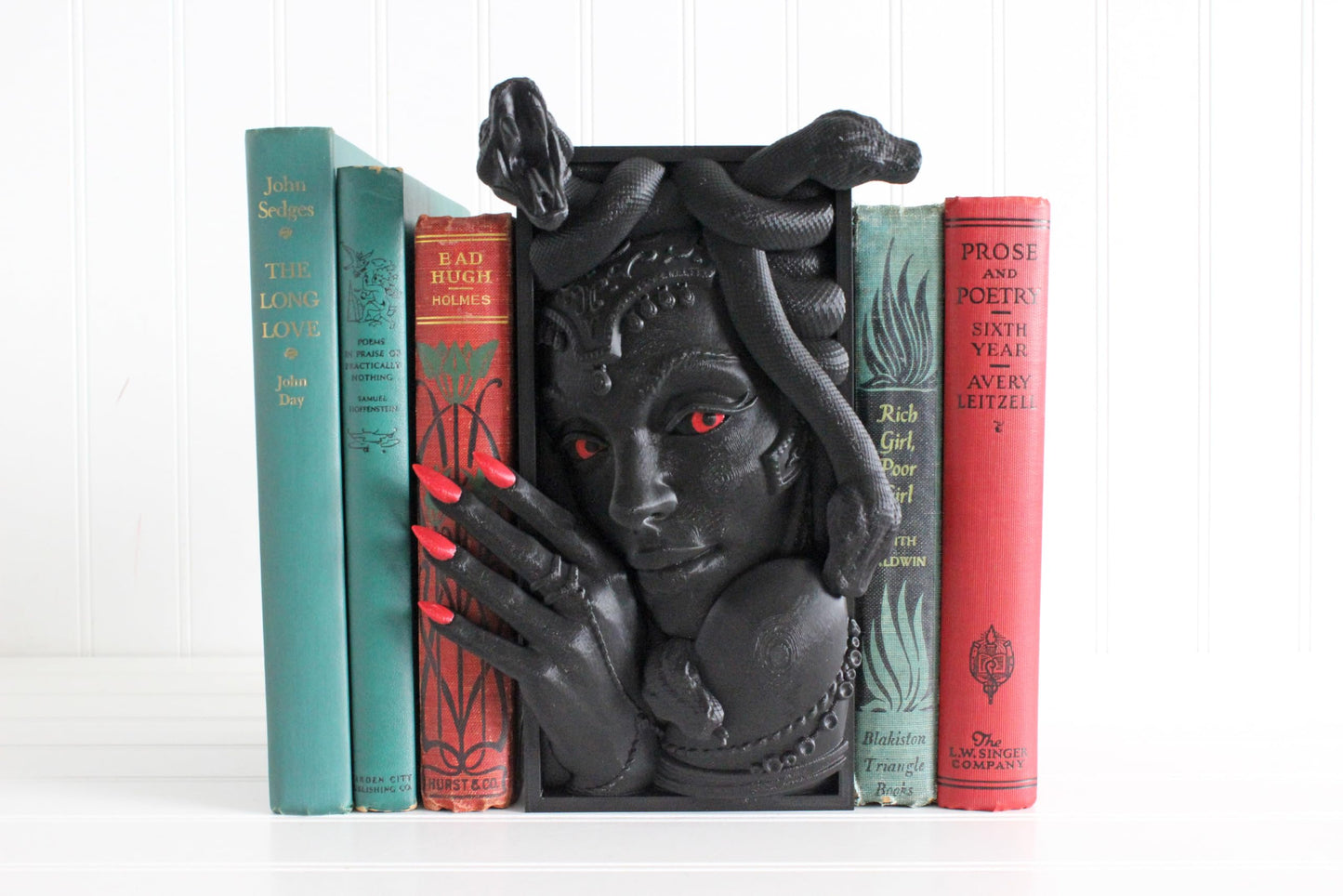 Medusa Book Nook, Fantasy Bookshelf Decor, 3D Print
