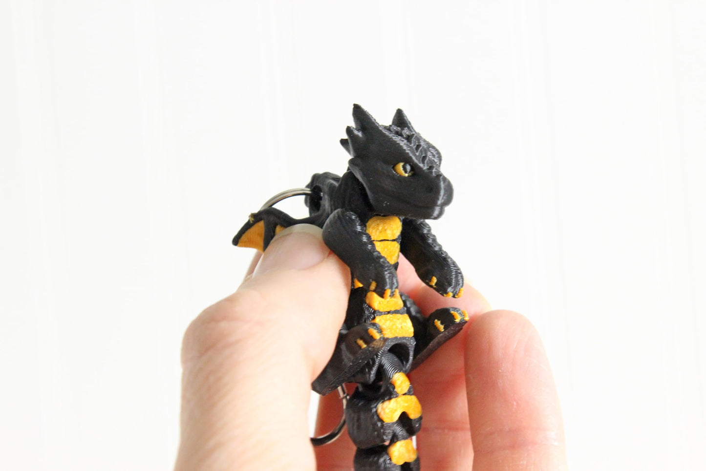 Dragon Keychain - Mini Dragon Keychain for Car Keys, Backpacks, and Purses