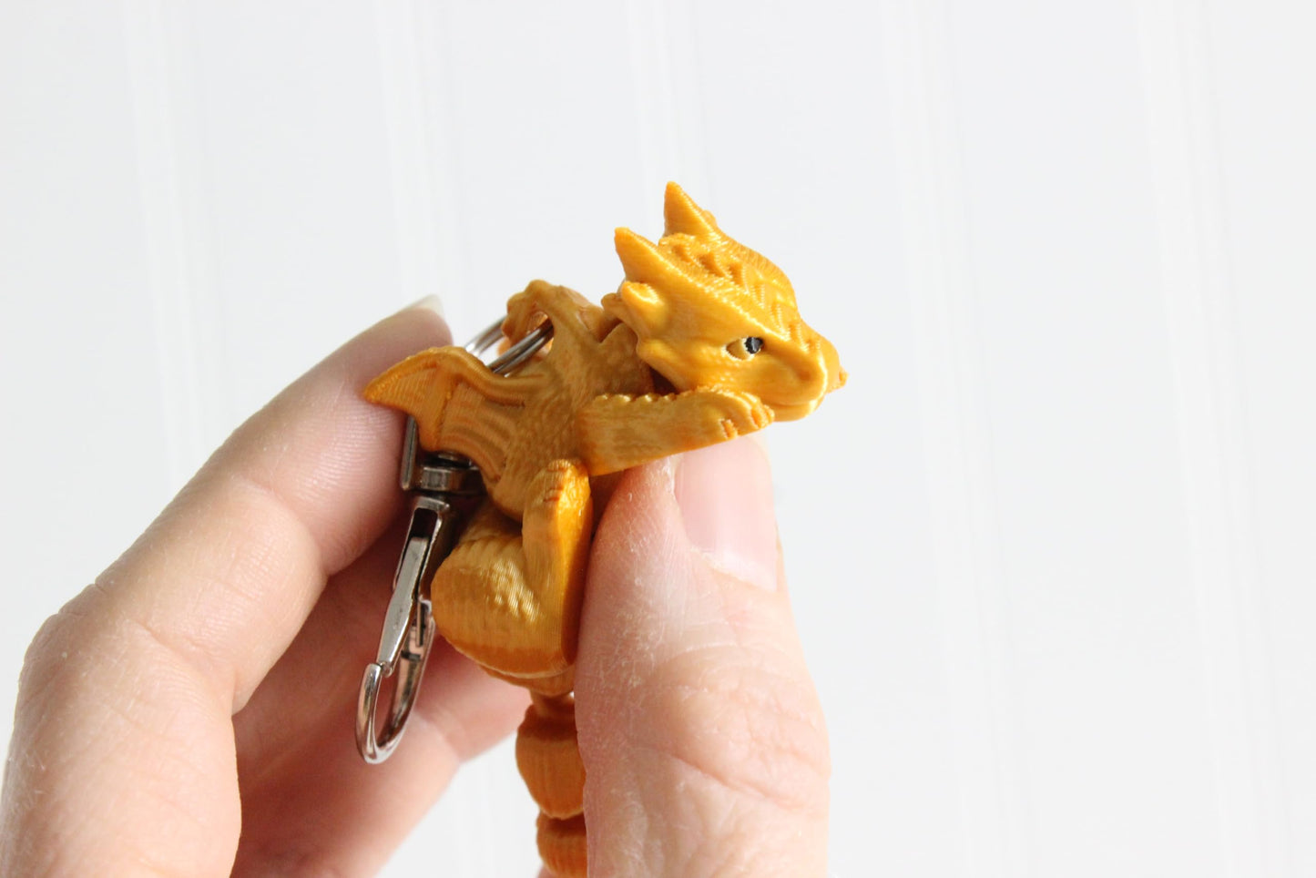 Dragon Keychain - Mini Dragon Keychain for Car Keys, Backpacks, and Purses