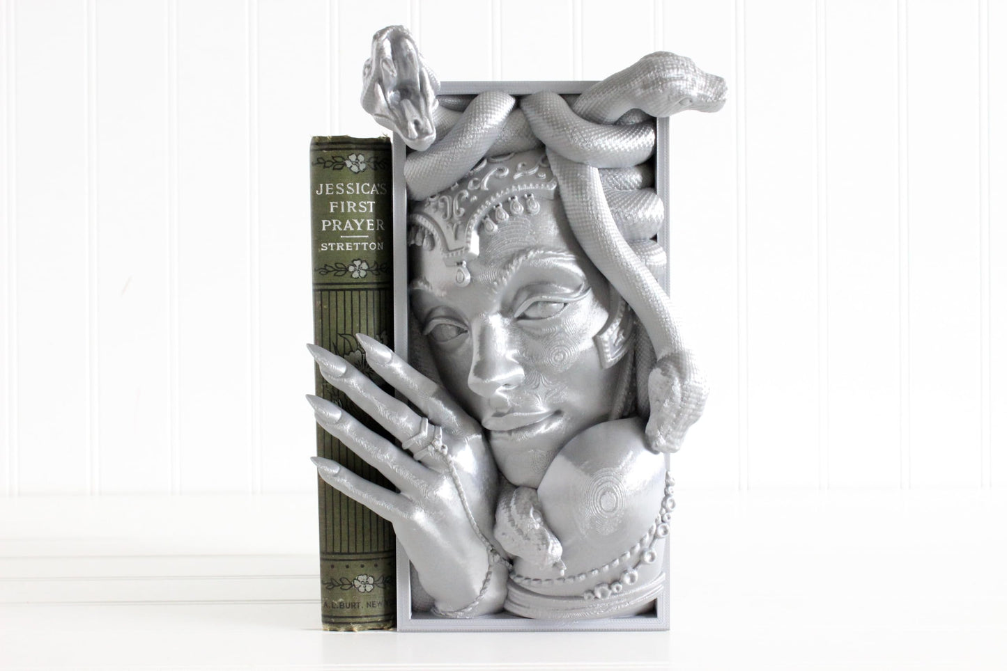 Medusa Book Nook, Fantasy Bookshelf Decor, 3D Print